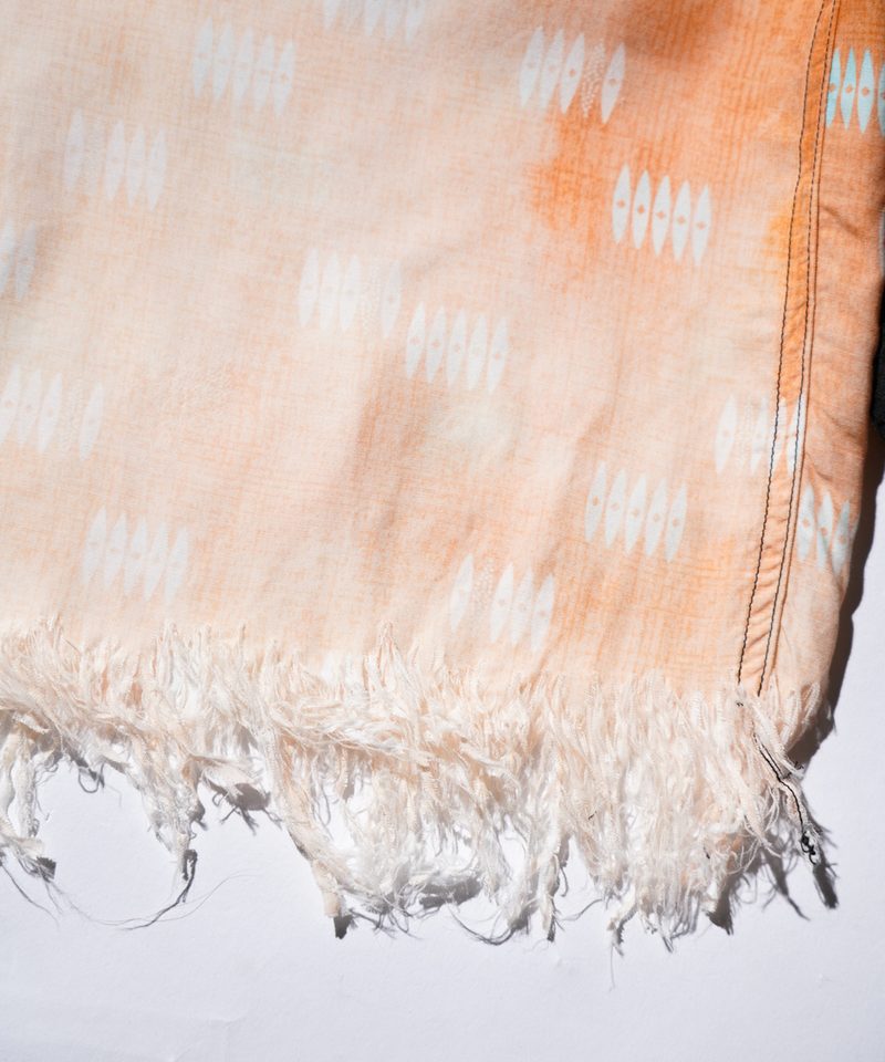 TOWNCRAFT ONE IN THE WORLD ATOMIC PRINTED LOOP COLLAR FRINGE SHIRT ディテール